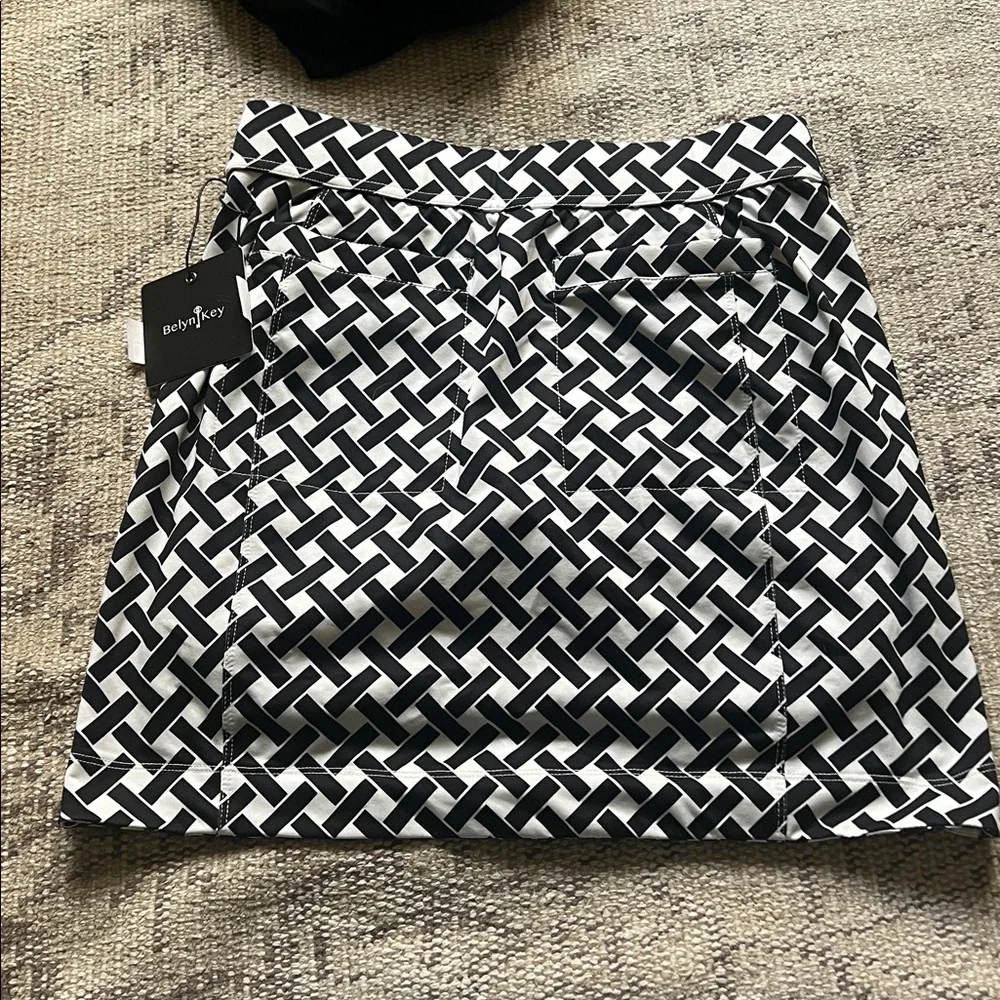 Belyn Key Black and White Geometric Mini Skirt